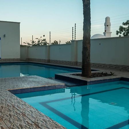 Lux Suites Nyali Luxury Apartments Mombasa Exterior foto